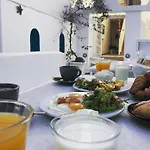 Taki's Guests 4*