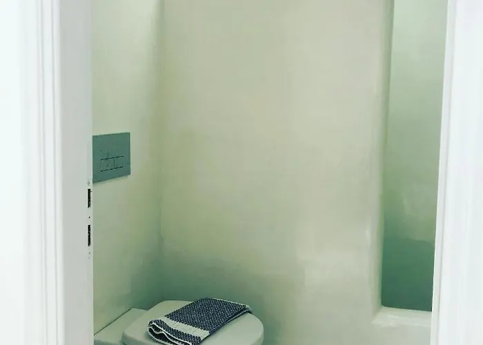 Taki's Guests Bed & Breakfast