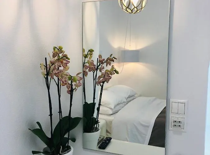 Taki's Guests Bed & Breakfast