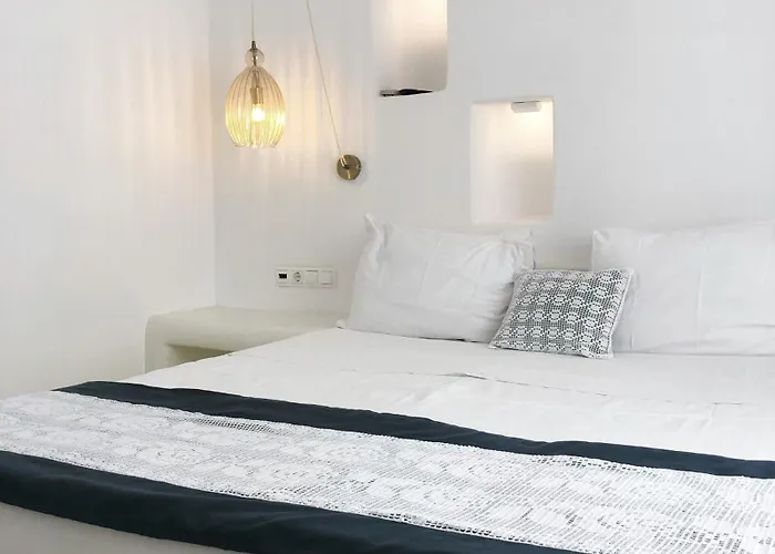 Taki's Guests Bed & Breakfast 3*